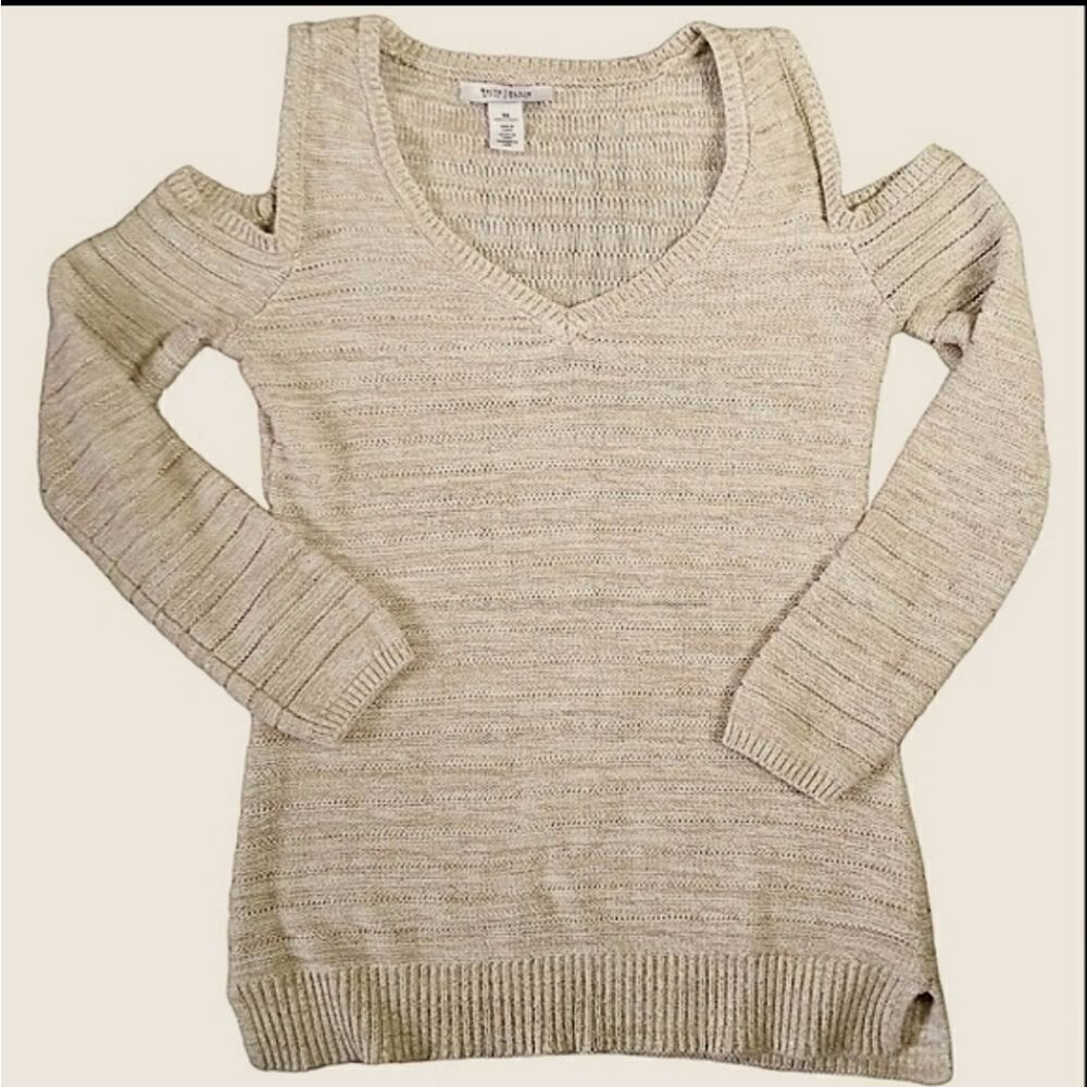 White House Black Market Cold Shoulder Pullover Cream Beige Sweater Size XSmall - Picture 10 of 10